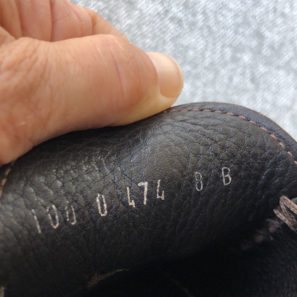 GUCCI Horsebit Suede Leather Loafers - Picture 7 of 9